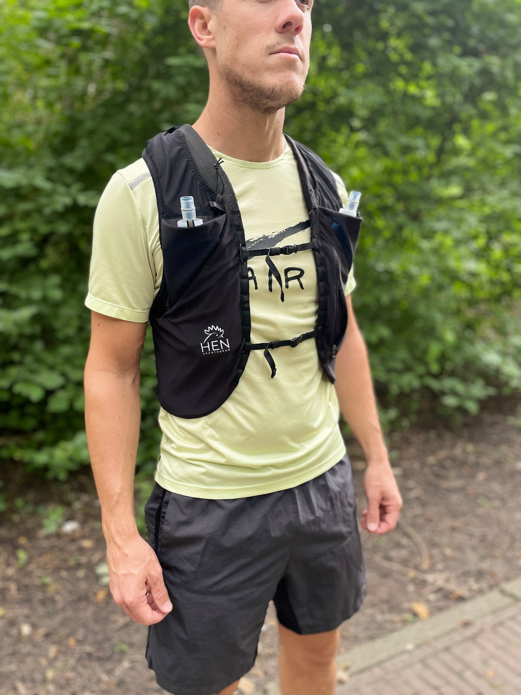 Trailrugzak hardloopvest met opbergvakken en waterfleshouders voor outdoor sporten